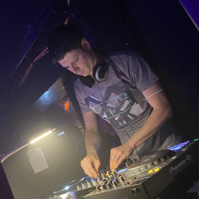 https://www.ultimate-house-records.com/wp-content/uploads/2022/04/Steven_LIuqid_03-22-640x640.jpg