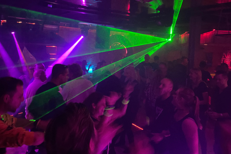 https://www.ultimate-house-records.com/wp-content/uploads/2023/11/FT48_01-750x500px.jpg